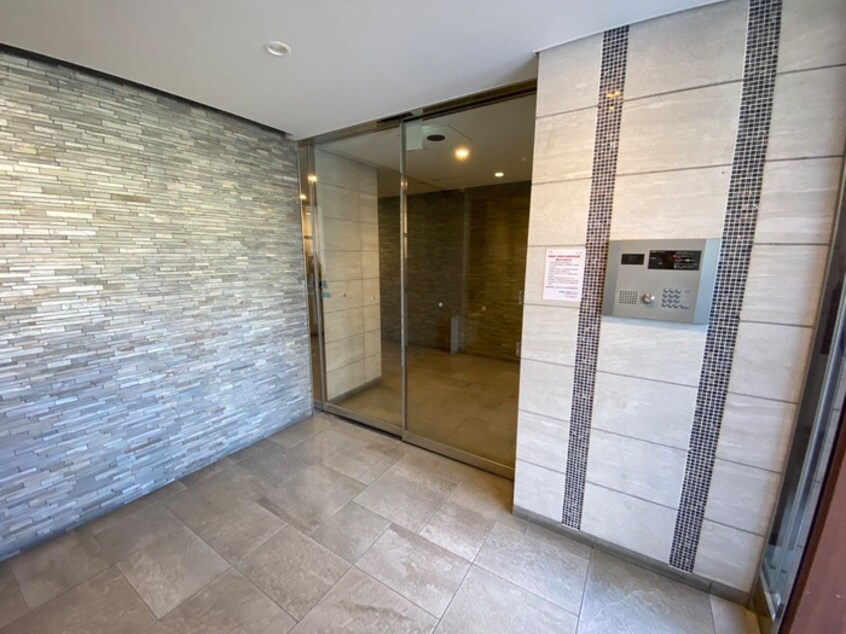 エントランス部分 ふぁみ-ゆ弁天町