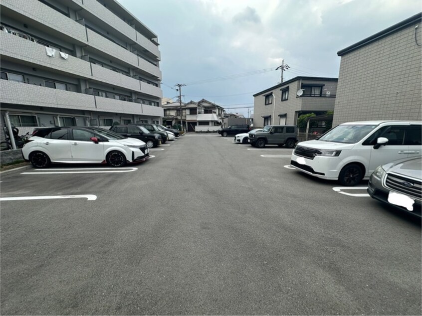 駐車場 エフ レジデンス