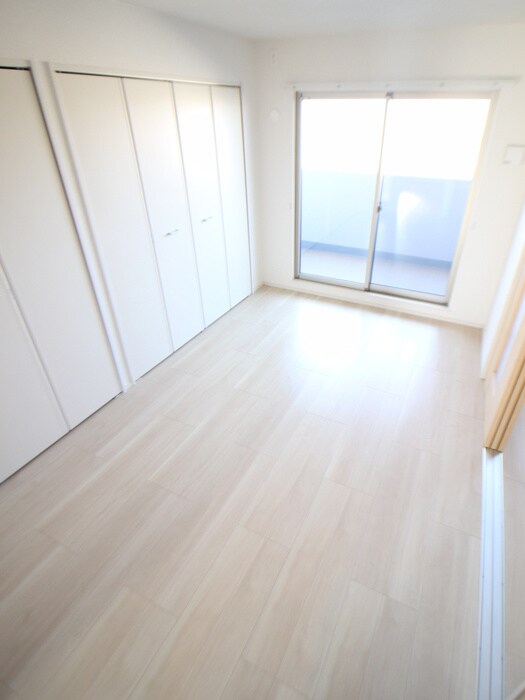 居室 エフ レジデンス