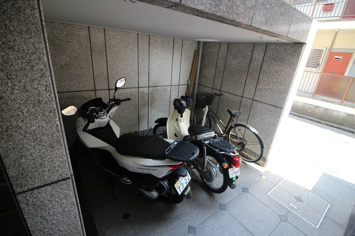 駐輪場 シャルマンフジ東灘