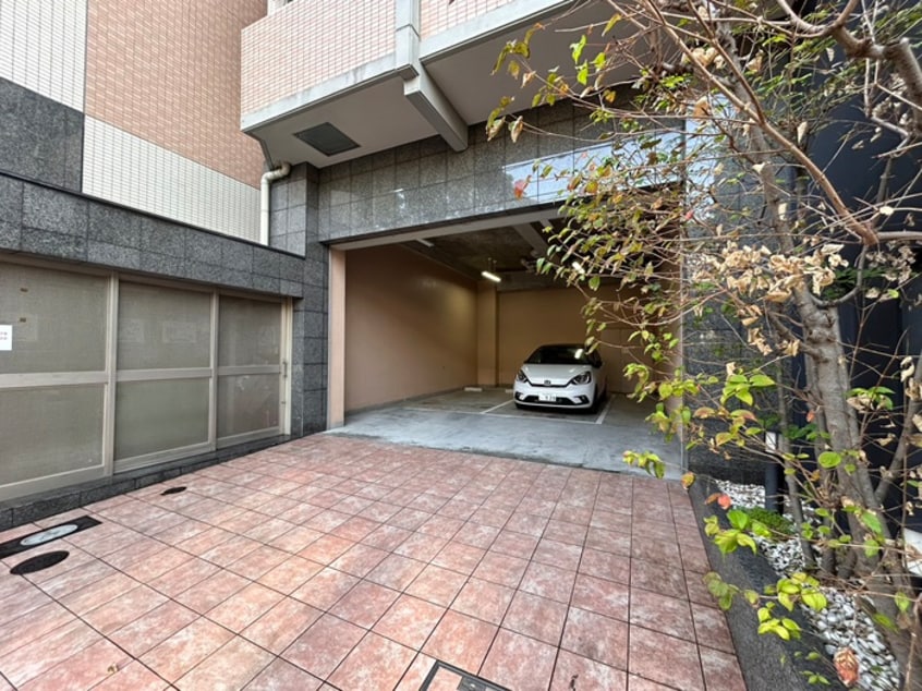 駐車場 フロンティアタワー九条Ⅰ