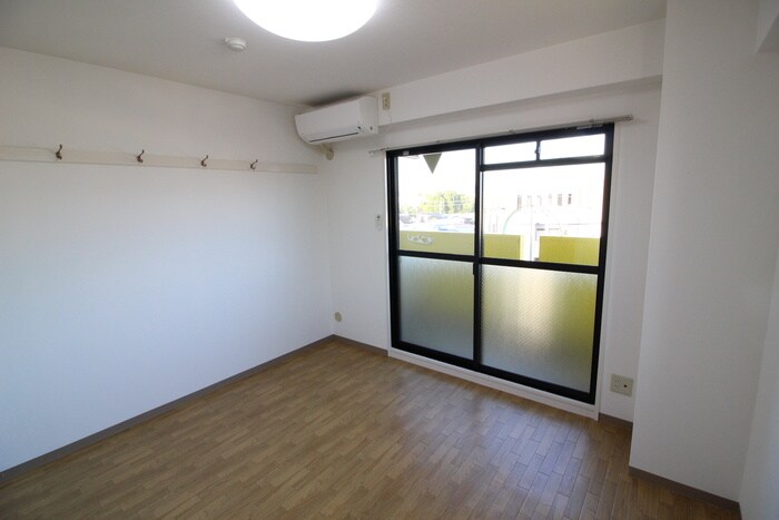 居室 エレガント甲子園