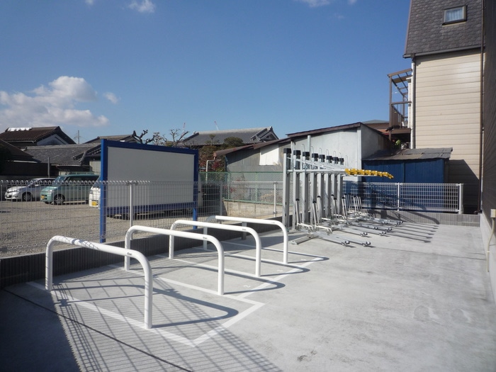 駐車場 リブリ・岸辺ＯＳＡＫＡ