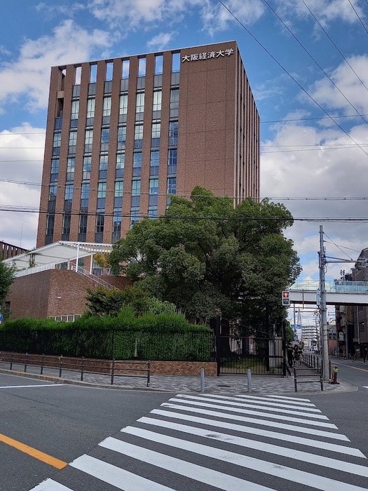 大阪経済大学(大学/短大/専門学校)まで400m スピリッツハイム大桐