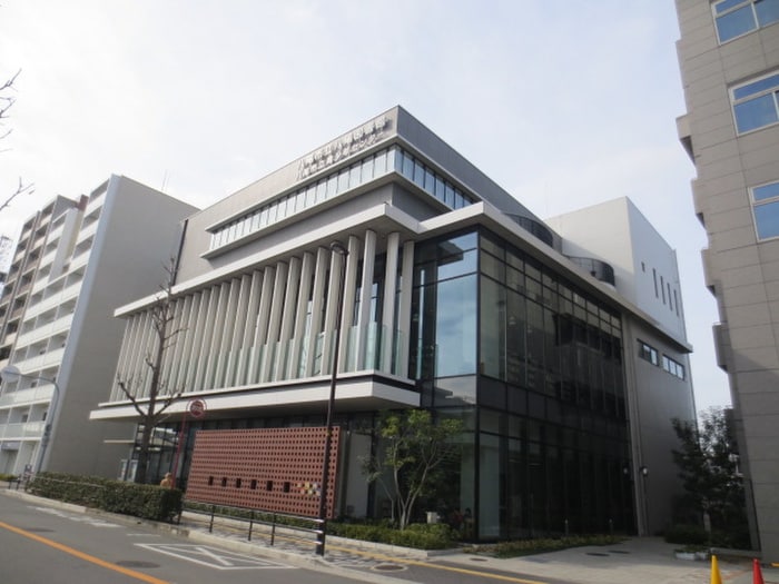 八尾図書館(図書館)まで644m かきつばたⅡ