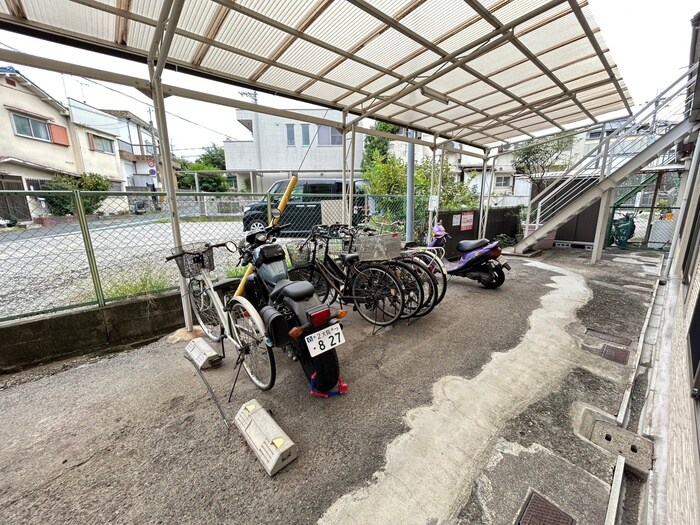 駐輪場 カーサ　レガロ