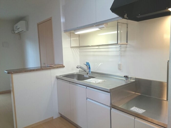 キッチン シェ　モア　Ⅰ