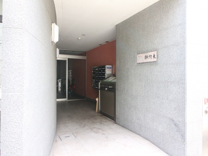 エントランス部分 セトル御所東