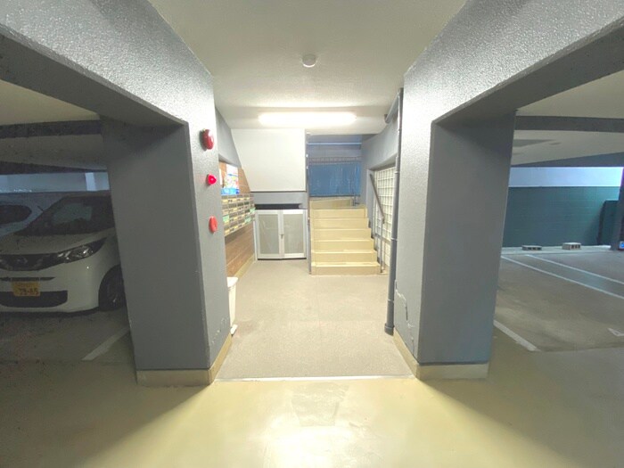 エントランス部分 マンションフジ