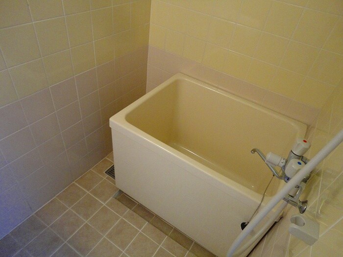 バス／シャワールーム等 マンションフジ