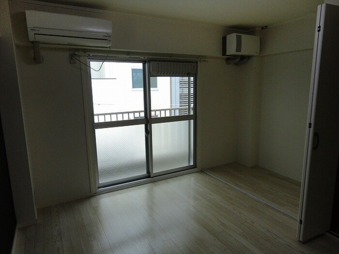 居室 マンションフジ