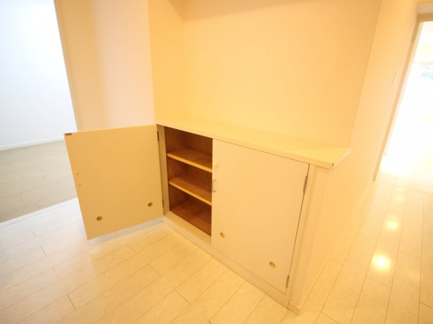 靴箱 アメニティ長野壱七号棟（204）