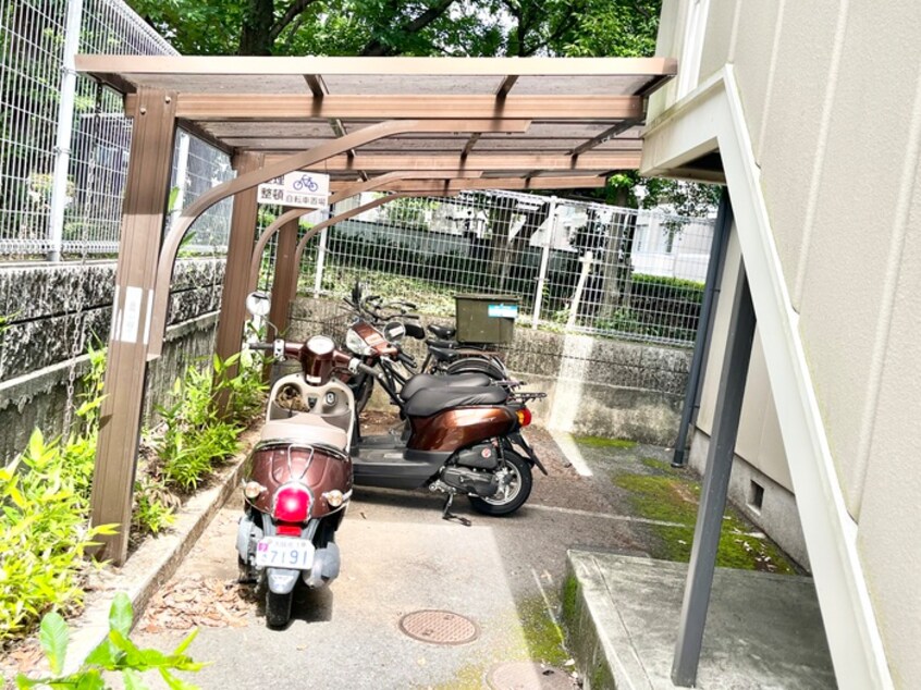 駐輪場 桜ヶ丘パ－クハイツ