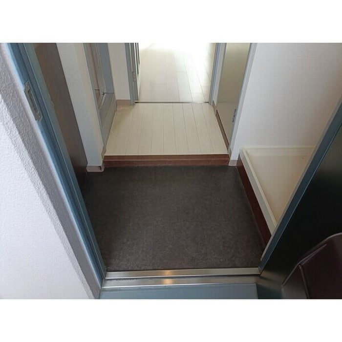 玄関 大晋メゾネ御所西