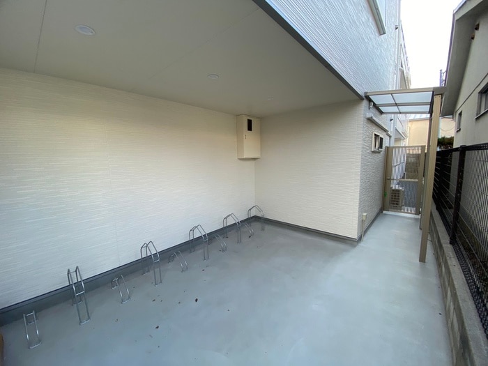 駐輪場 山科HATCH京都薬大前