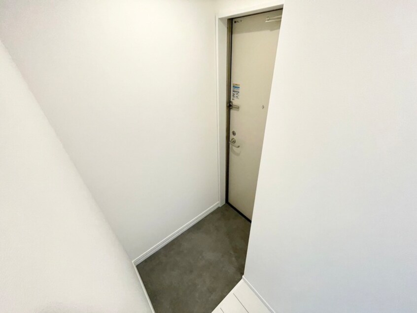 玄関 山科HATCH京都薬大前