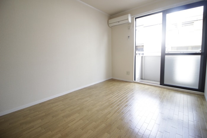 居室 ジェネシス板宿