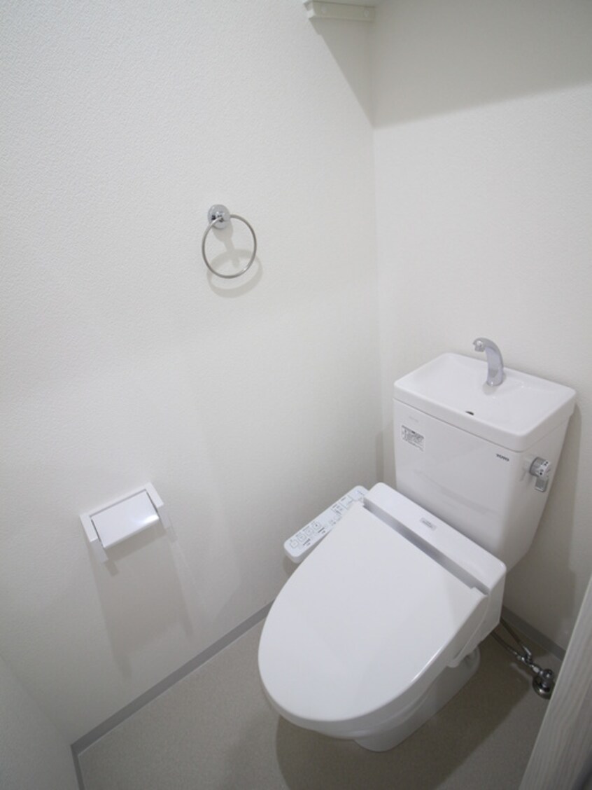 トイレ ルミエールJR八尾