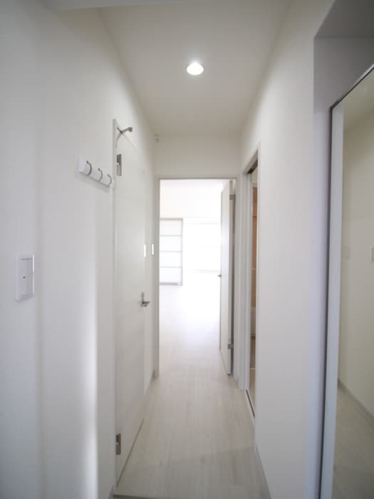 玄関 ルミエールJR八尾