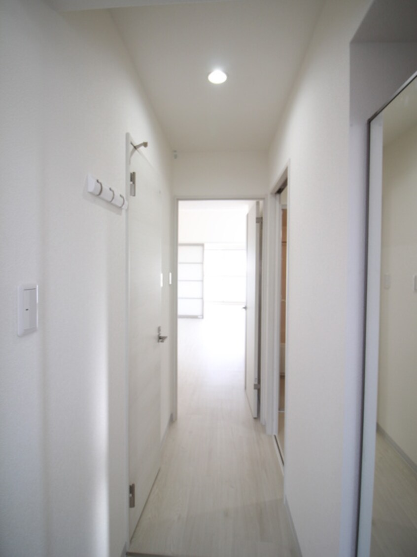 玄関 ルミエールJR八尾