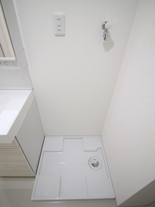 洗濯機置場 ルミエールJR八尾