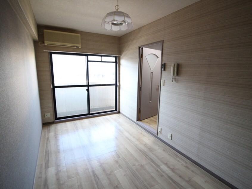 居室 ＣＡＳＡＶＩＥＮＴＯ