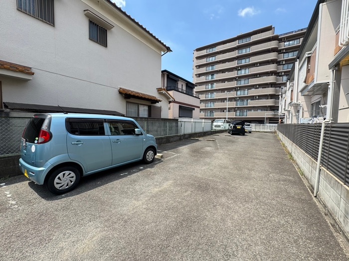 駐車場 ファミ－ルハイツ北花田