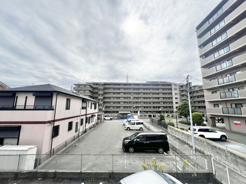 室内からの展望 ファミ－ルハイツ北花田