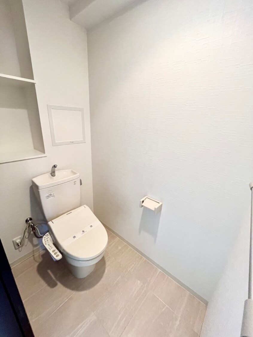 トイレ エベンエゼル三条