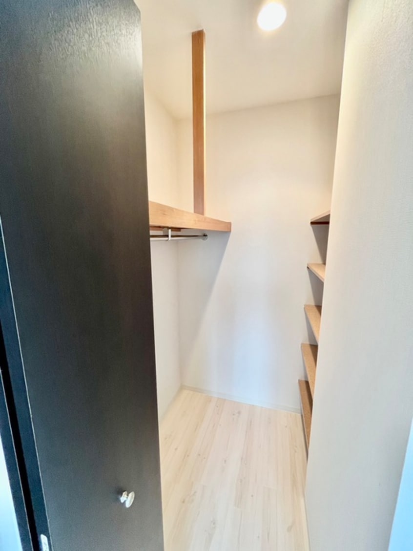 収納 エベンエゼル三条