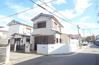 岡本様日野町貸家