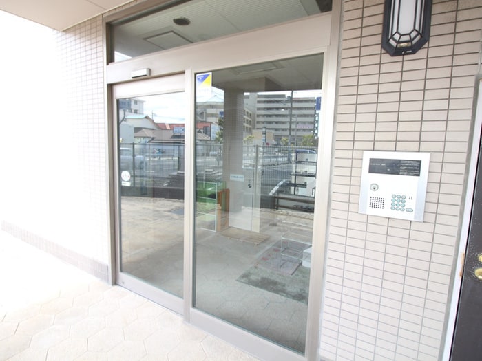 エントランス部分 カワサキアルスタープラザビル