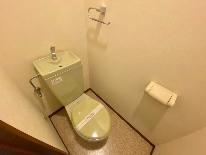 トイレ ＧＲＡＮＤ　鳳