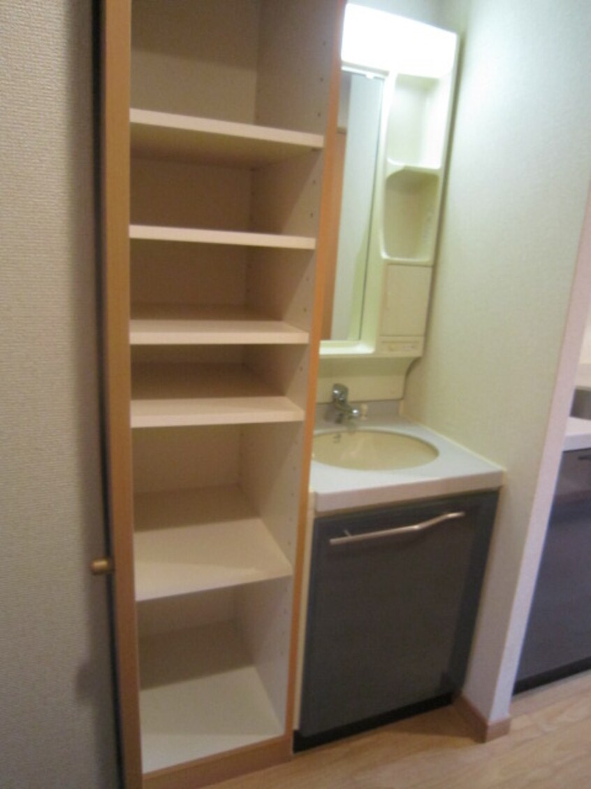 靴箱 ｴｽﾃﾑｺ-ﾄ京都河原町ﾌﾟﾚｼﾞ-ﾙ(1006)