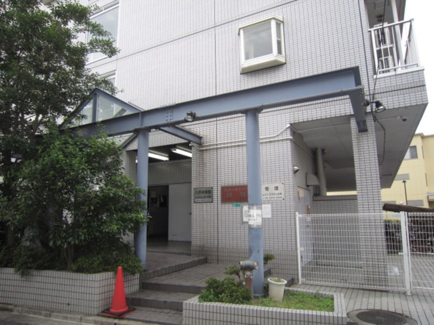 エントランス部分 スペ－スライフ平野