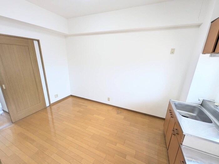 居室 ファ－ストパレス