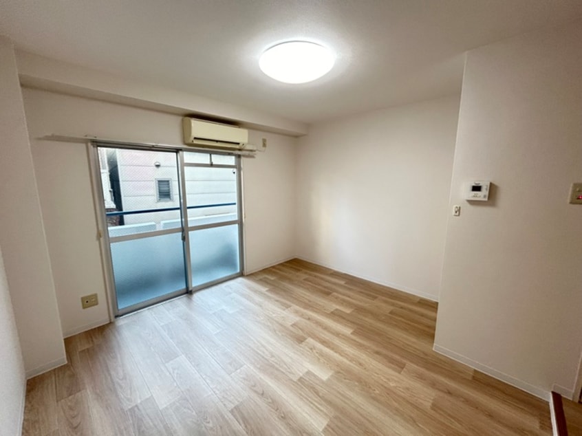 居室 兵一鳴尾ビル