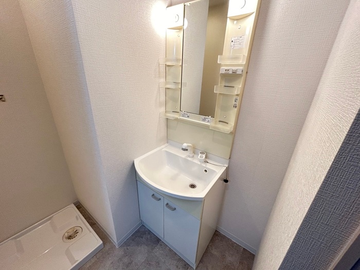 洗面 兵一鳴尾ビル