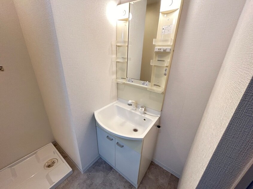 洗面 兵一鳴尾ビル