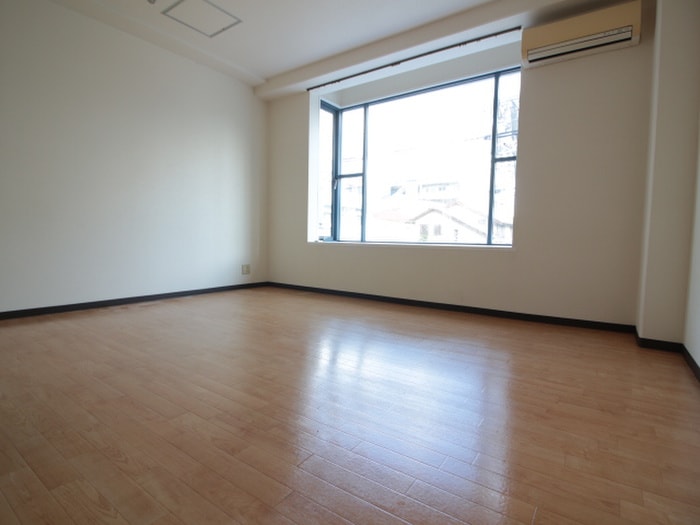 居室 兵一鳴尾ビル