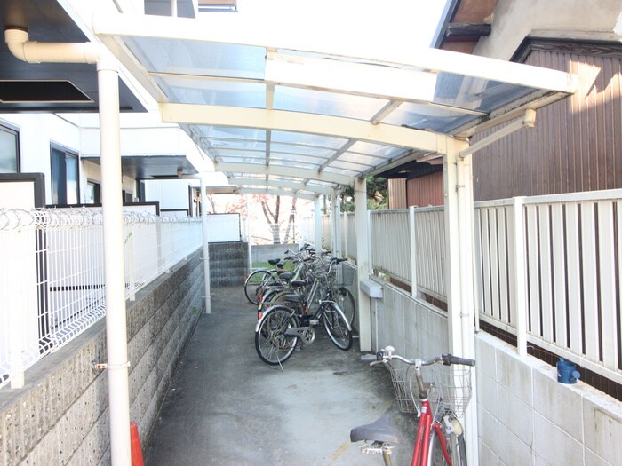 駐輪場 チェリ－コ－ト
