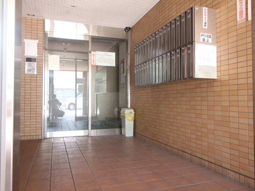 エントランス部分 グランディヨン百万遍