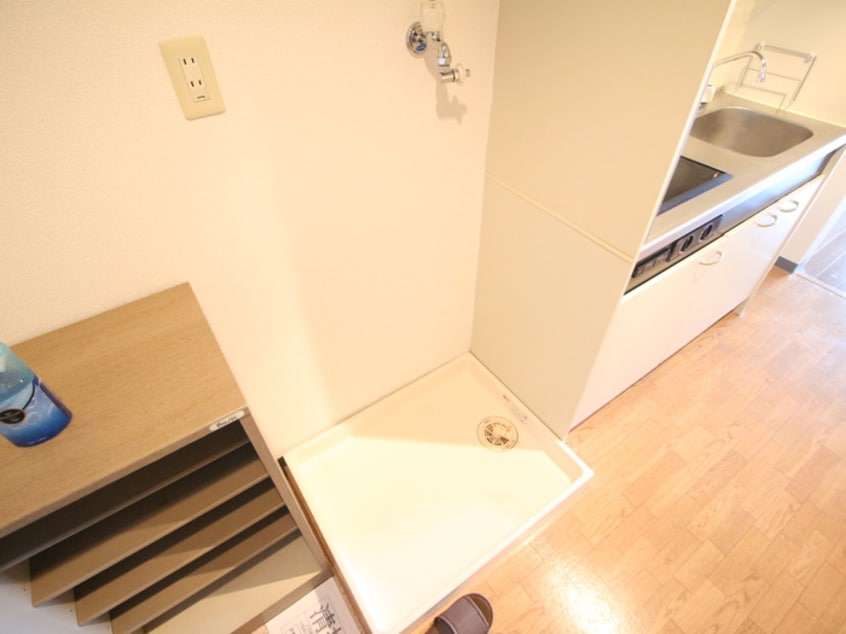 洗濯機置場 グランディヨン百万遍