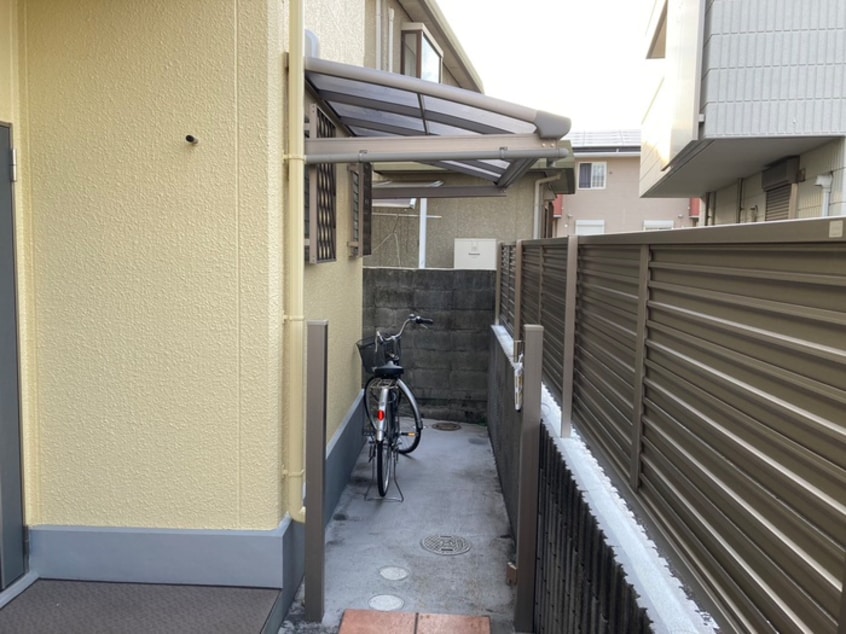 駐輪場 ソワサント上の丸