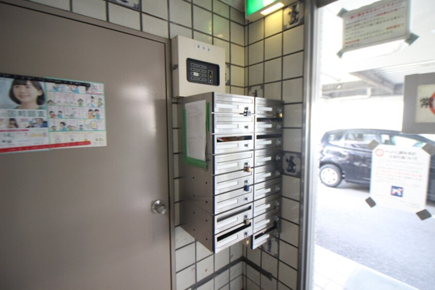 エントランス部分 エレガンス松本２号館