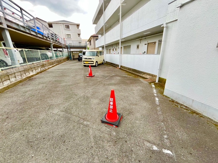 駐車場 箕面第一ハイツ