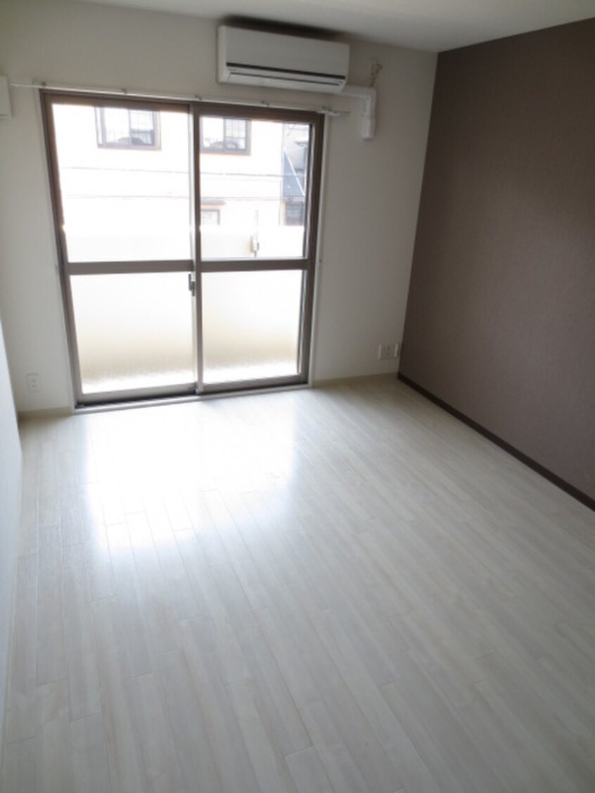 居室 Radier MARU.T