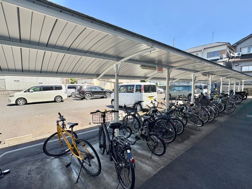 駐輪場 Radier MARU.T