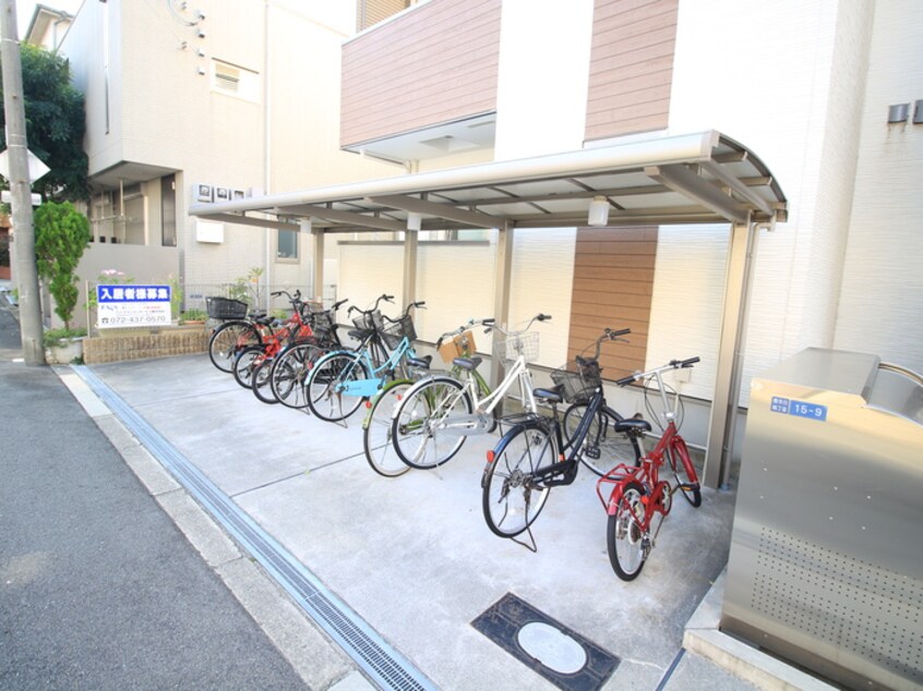 駐輪場 フジパレスアベリア