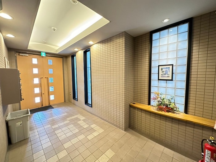 エントランス部分 パレスサイト